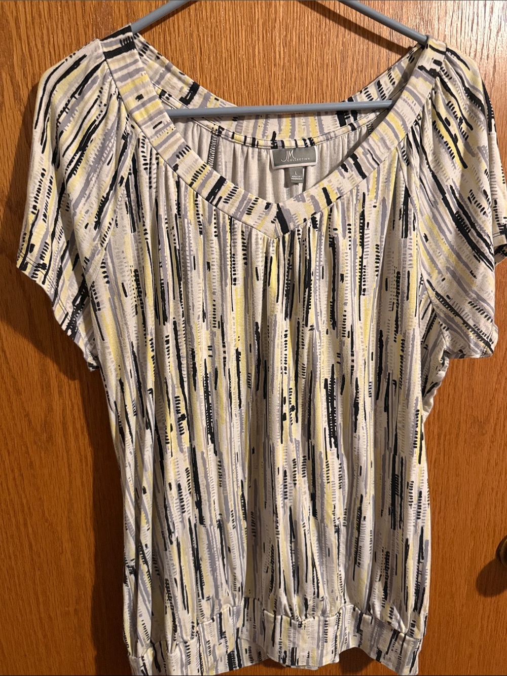 JM Collection Cream, Navy & Yellow Abstract Short Sleeve Scoop Neck Top size L